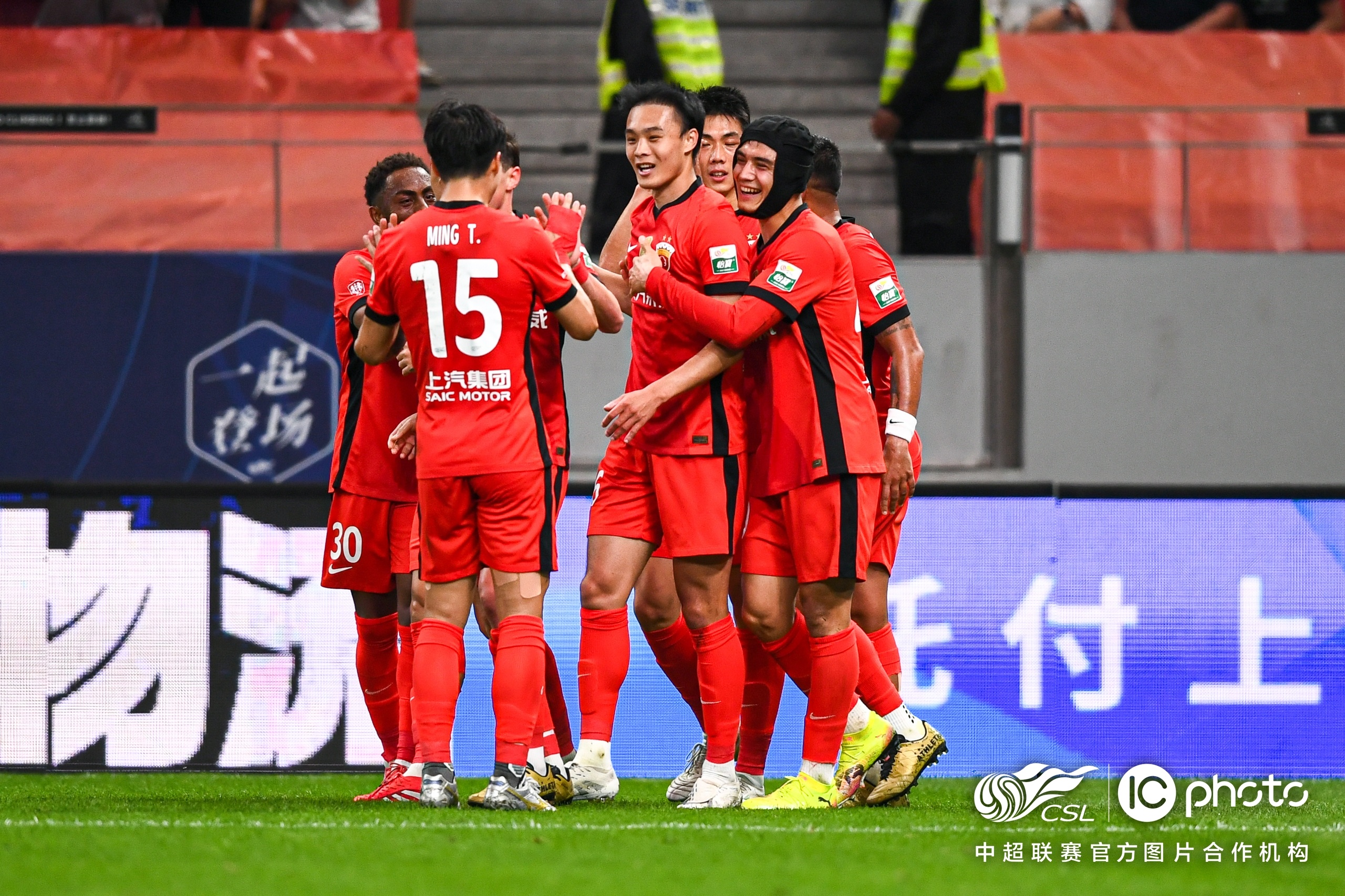 关于赛地聚焦：葡超赛前热度飙升，北京首钢战术微调，质疑声仍在，阵容厚度经受考验的信息