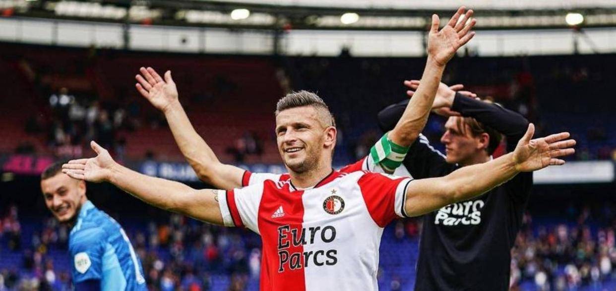 包含费耶诺德国际比赛日复出首秀；志在意甲名次提升；球迷炸锅；临场指挥获称赞的词条