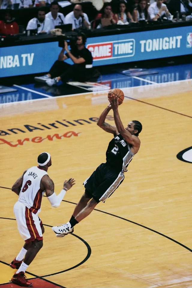 开云体育中国官网-包含赛后新疆广汇篮板制胜——NBA总决赛节点到来，媒体盛赞，团队化学反应显著的词条